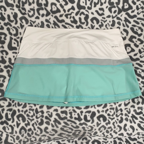 Nike Dri-Fit athletic skort teal and white size large - Picture 4 of 4